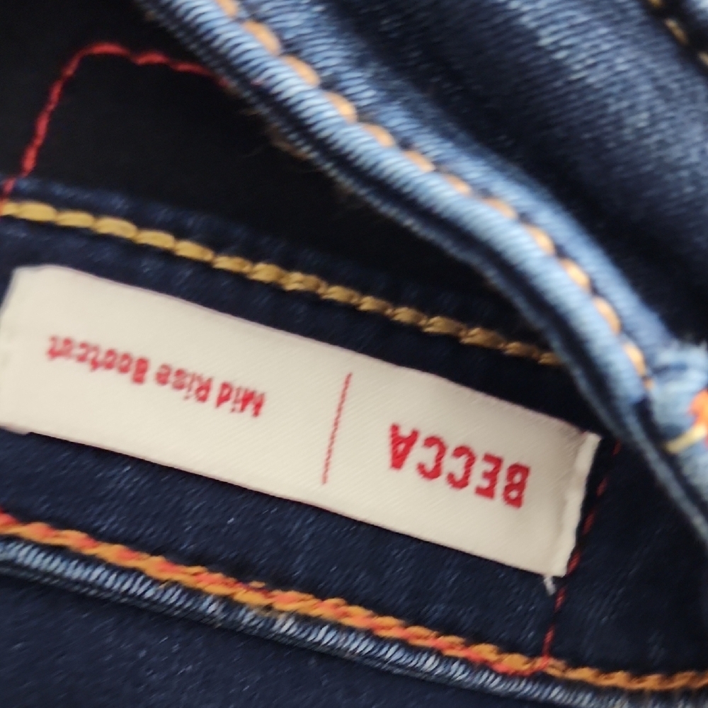 True Religion Midi Rise Bootcut - Picture 5 of 10